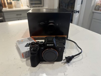 Sony Alpha 7R V Full-frame Mirrorless Camera Shutter Count 1832