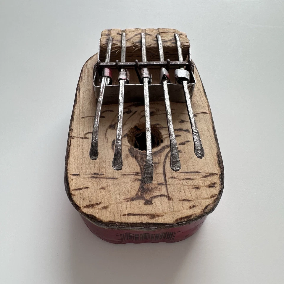 Hecho a mano Sardina Lata Kalimba Pulgar Piano Burkina Faso Música africana Arte popular Foto 4 de 4