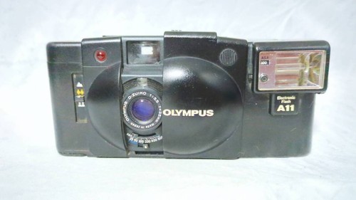 Olympus XA2 Black 35mm Film Camera w/ A11 Flash As-Is - Picture 3 of 7