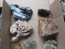 diverse Mineralien, Mineraliensammlung, aus Nachlass, 8 Stck Sammlungsauflösung