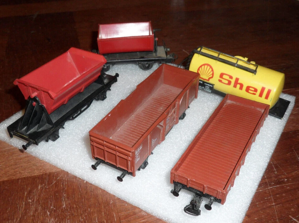 Märklin H0 Scale Freight Cars Junkyard Parts Lot Shell Gas Tank Coal Car - Image 3 of 4