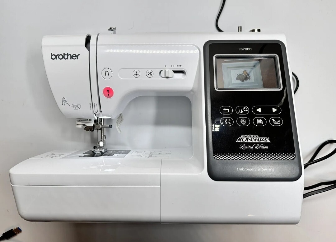 BROTHER LB7000 Computerized Sewing/Embroidering Machine Project