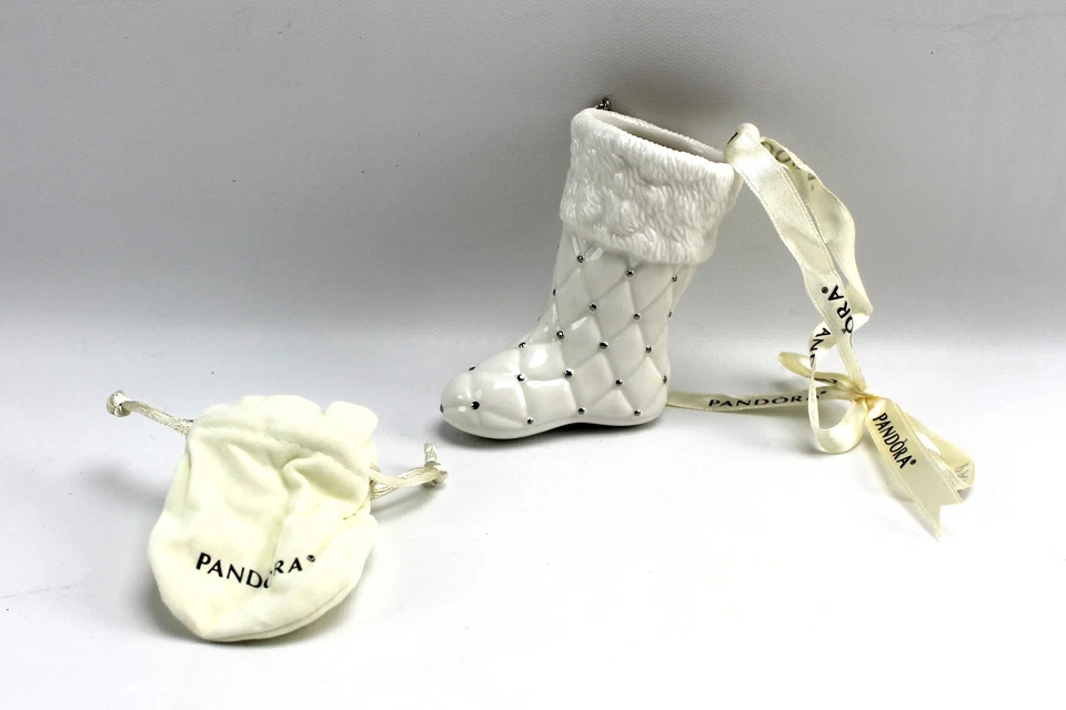 Pandora Momentos Inolvidables Navidad Adorno Medias 2012 Foto 2 de 4