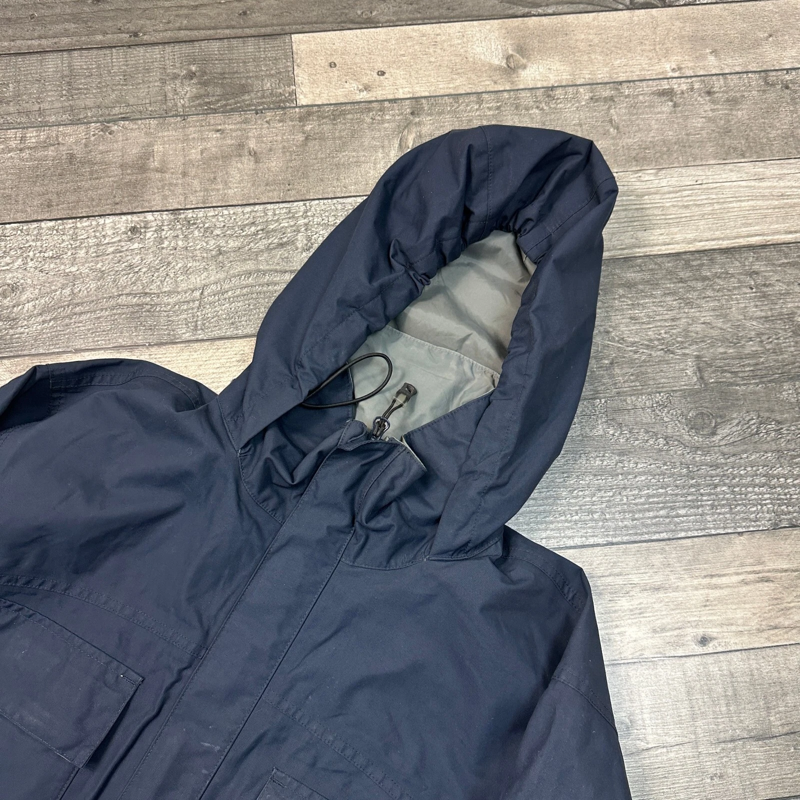 berghaus rain utility pockets walking hiking jacket
