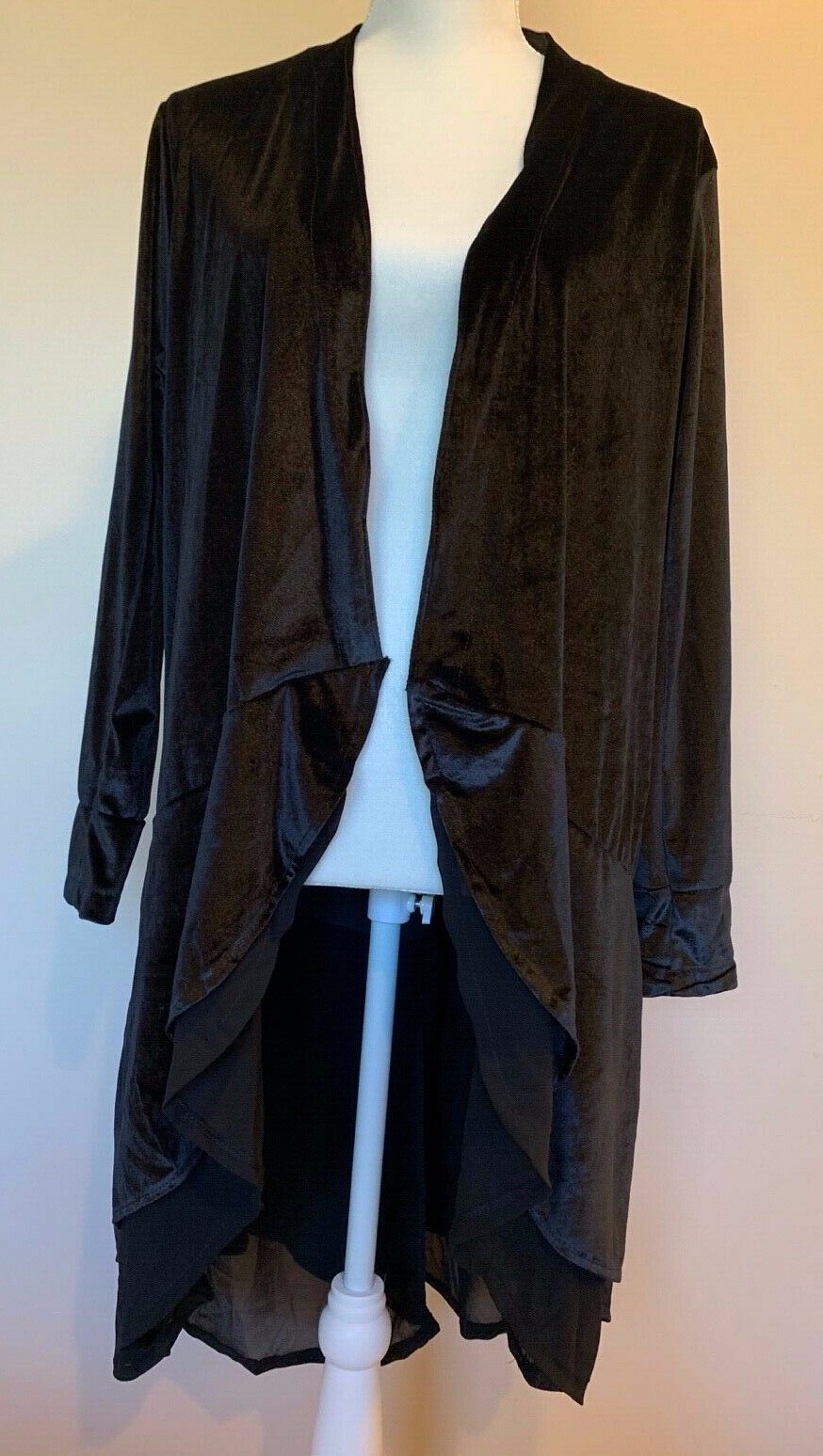 Urban Coco Waterfall Open Velvety Black Cardigan SZ LG
