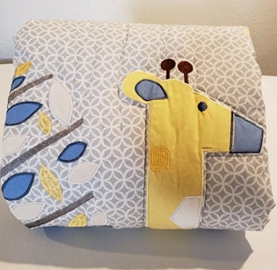 Little Love: Giraffe Time Edredón Amarillo y Sábana Ajustable de NoJo Foto 3 de 4