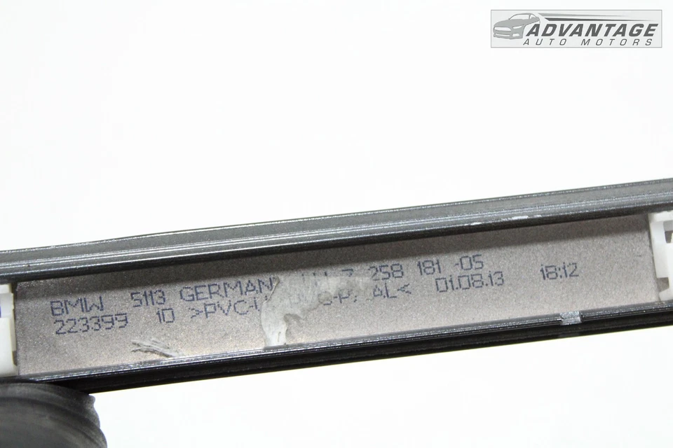 2013-2016 宝马 320I 328I F30 左驱动车厢车架铁路DRIP模塑装饰原始设备制造商 — 第 4/4 张图片