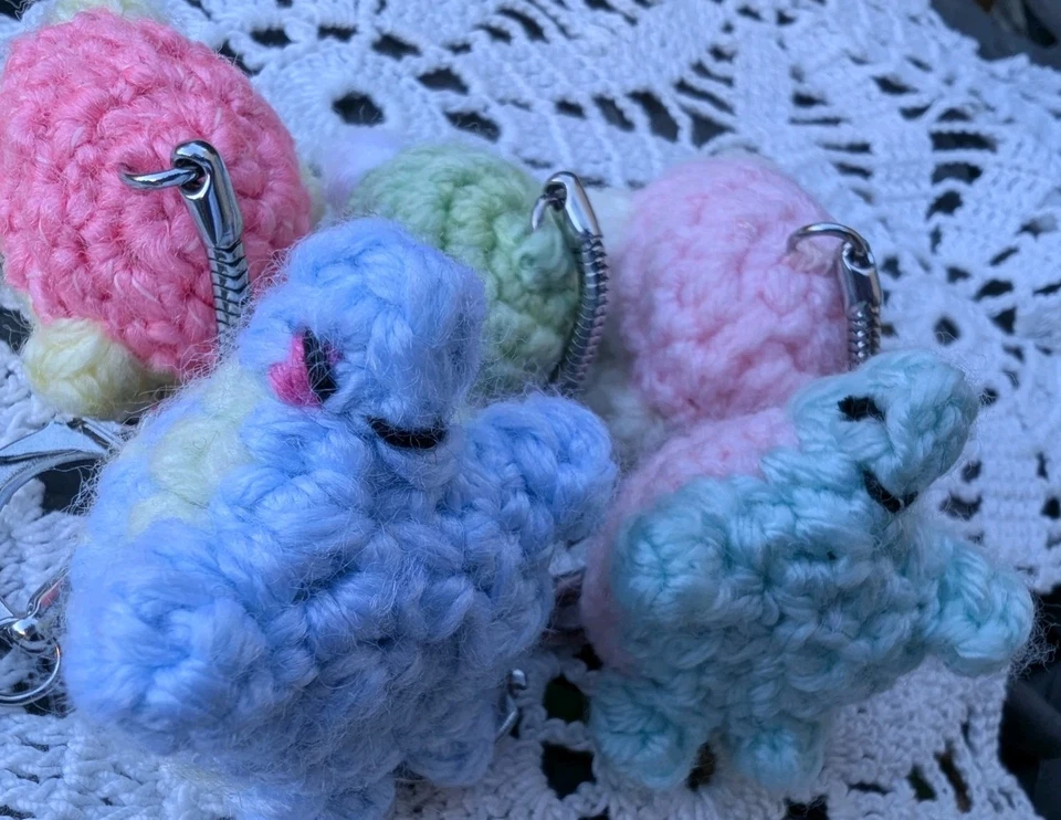 Keychains Turtle Lot of 5  Colourful Pink Blue Turtles Keychain Bag Accessories - Image 2 of 4