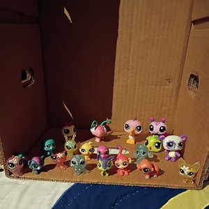 Mix LPS Littlest Pet Shop Mini Animal Figures Lot Random 20 piece Lot