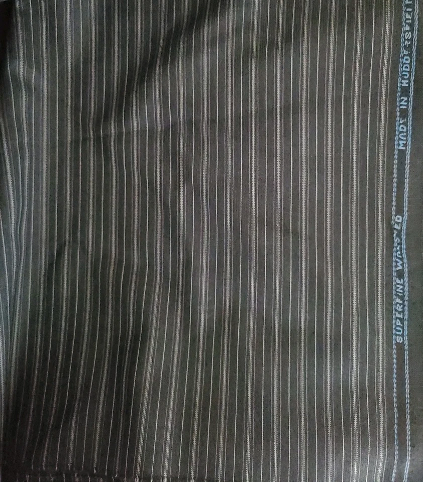 HUDDERSFIELD 4 yardas lana superfina peinada azul marino tela a rayas 62" x 154" Foto 2 de 4