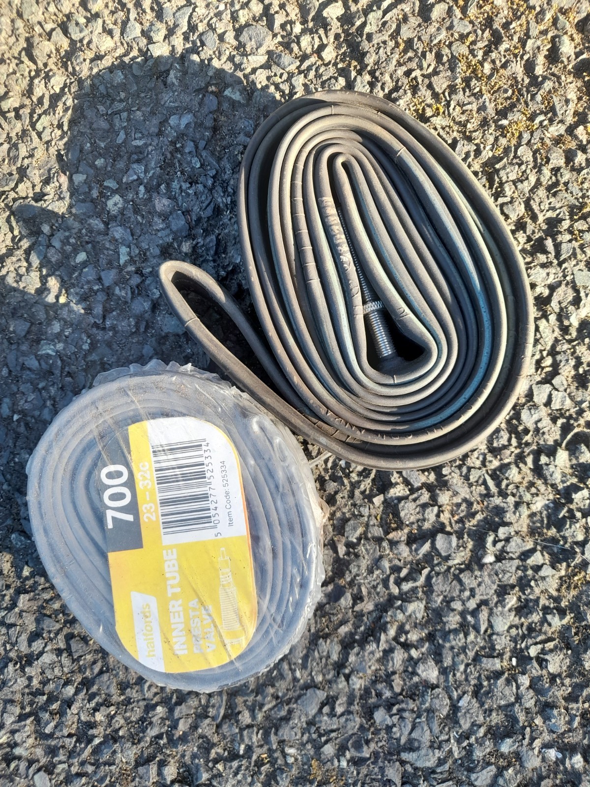 Cycle / Bicycle Tyre Inner Tubes 700 x 23  Presta 40mm Valve Pack Of 2