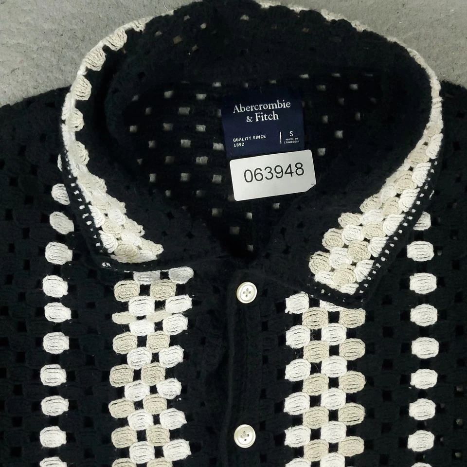 Abercrombie Fitch Shirt Mens Small Black Crochet Knit Button Up Short Sleeve - Image 2 of 4