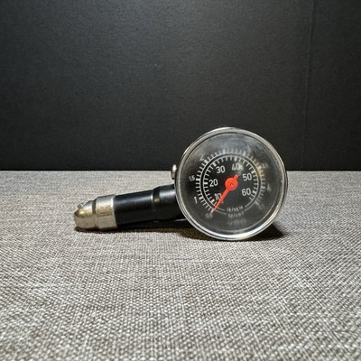 VDO Tire Pressure Gauge 10-60 PSI/0.5-4.5 Bar ZD 201 Vintage