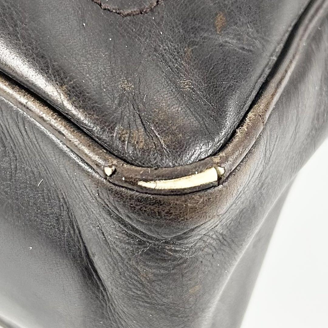 極美品✨ BALLY フラップ ショルダー バッグ A4  ストライプ ライン 極美品✨ BALLY フラップ ショルダー バッグ A4 ストライプ ライン