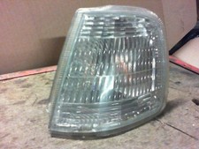 Clignotant Peugeot 405