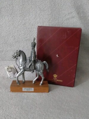 LES UNIFORMES DU PREMIER EMPIRE : LA GARDE IMPERIALE: TROUPES A CHEVAL
