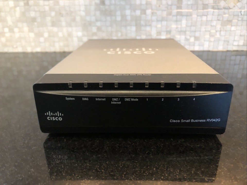 Cisco RV042G-K9-NA Dual Gigabit WAN VPN Router RV042G-K9-NA Dark Slate ...