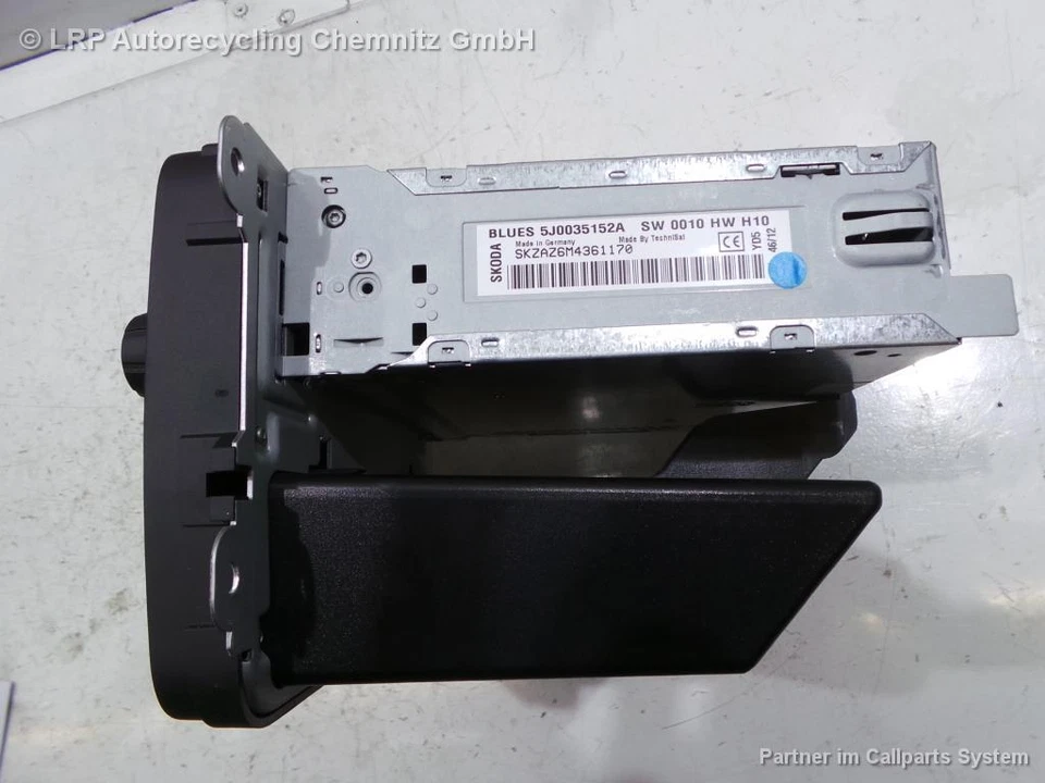 Skoda Fabia 2 II BJ 2012 original Autoradio Radio Blues 5J0035152A CD MP3 - Bild 4 von 4