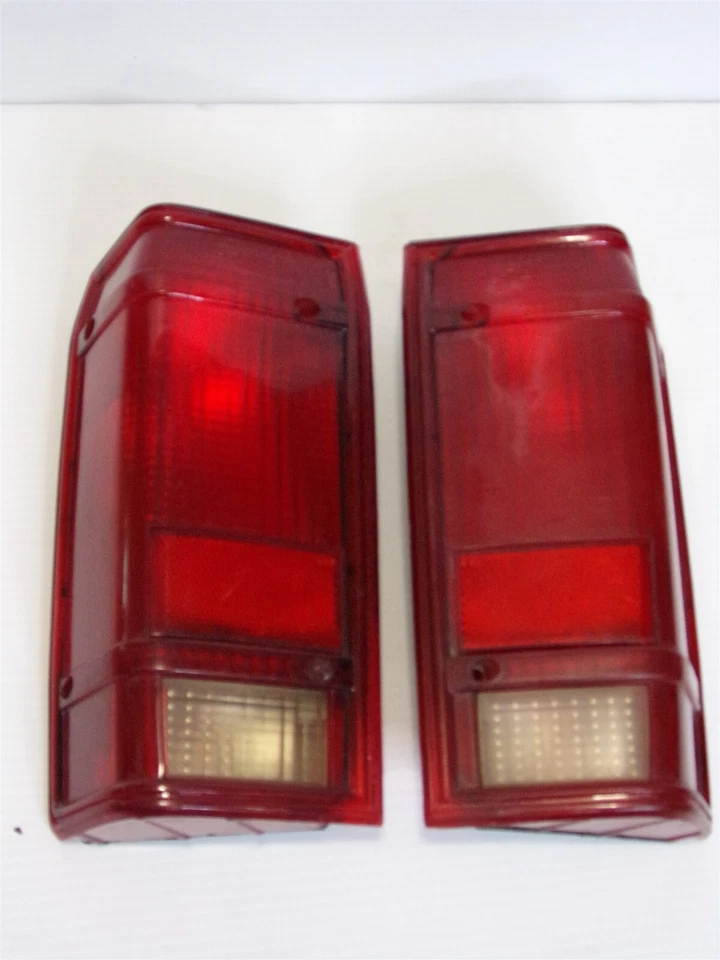 Luces traseras Ford Bronco II 1986 E27B-13440-AE E27B-13441-AE OEM 1984-90 Ranger Foto 2 de 4