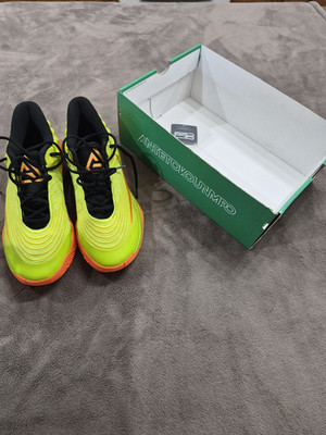 Nike Giannis Immortality 4 Men's Low Top Lace-Up Athletic Sneakers Yellow/Orange