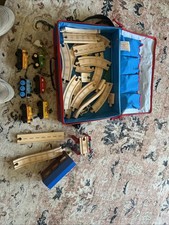 31 Wooden Train Track And Train Cars Lot Thomas  Friends Very Nice Set W/case