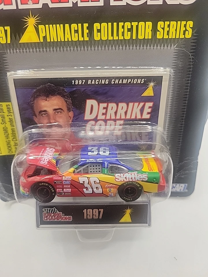 Derrike Cope #36 Skittles Pontiac 1:64 Racing Champions 1997 Pinnacle NASCAR SIN USAR, EN CAJA Foto 3 de 3