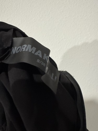 Norma Kamali LONG SLEEVE TURTLE CATSUIT JUMPSUIT BLACK Sz S/36 - Picture 10 of 10