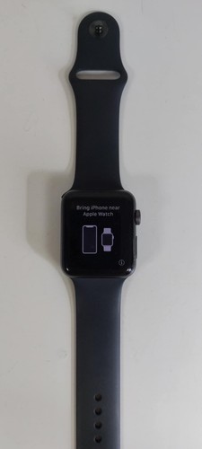 Apple Watch Series 3 Smart Watch 42mm WR-50 Good Working Order - Picture 2 of 14