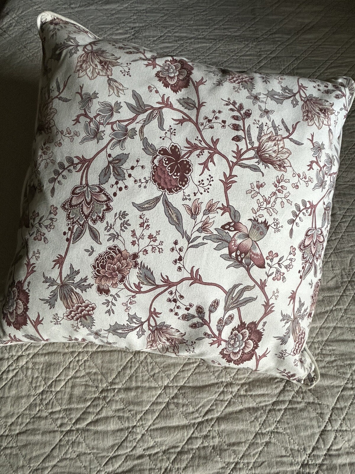 Picture 1 of 4