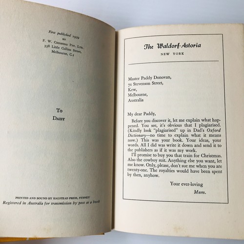 It's a Square World by Maria Donovan 1959 Hardcover 1st Edition Australia Scarce - Picture 7 of 12