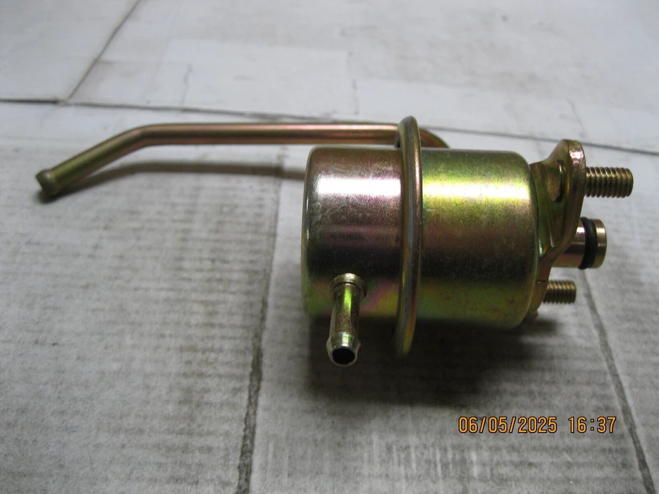 Fuel Injection Pressure Regulator Tomco 21065 Foto 2 de 4