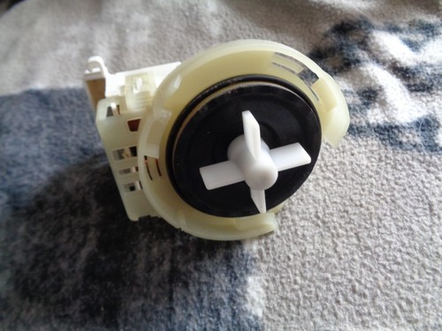 Ablauf Pumpe, Arcelik 1748300