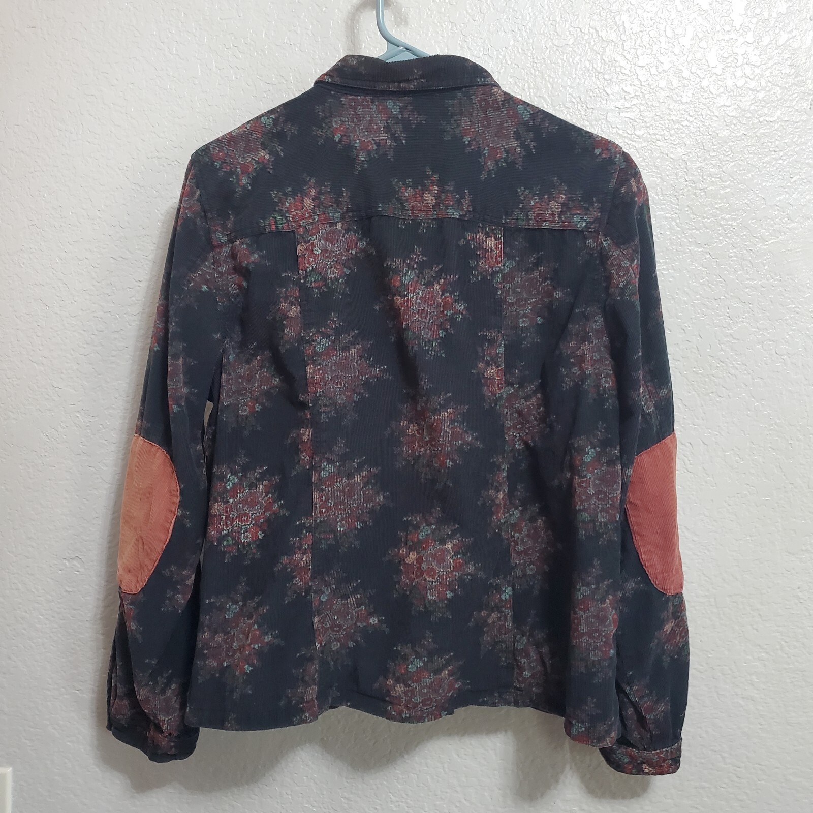 Picture 2 of 12