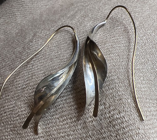 Sterling silver calla lily modernist Earrings Mark ed STGPJ