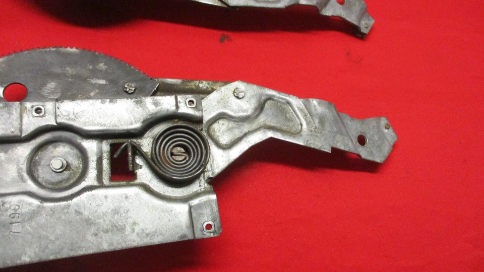 1969 1970 CHEVROLET IMPALA & CAPRICE ТРАНСФОРМИРУЕМЫЙ ЧЕТВЕРТЬ СТЕКЛА РЕГУЛЯТОР ПИТАНИЯ - Изображение 3 из 4