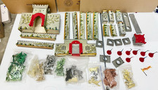 Vintage Marx 1950s Robin Hood Castle Tin Litho Play Set Figures Accessories