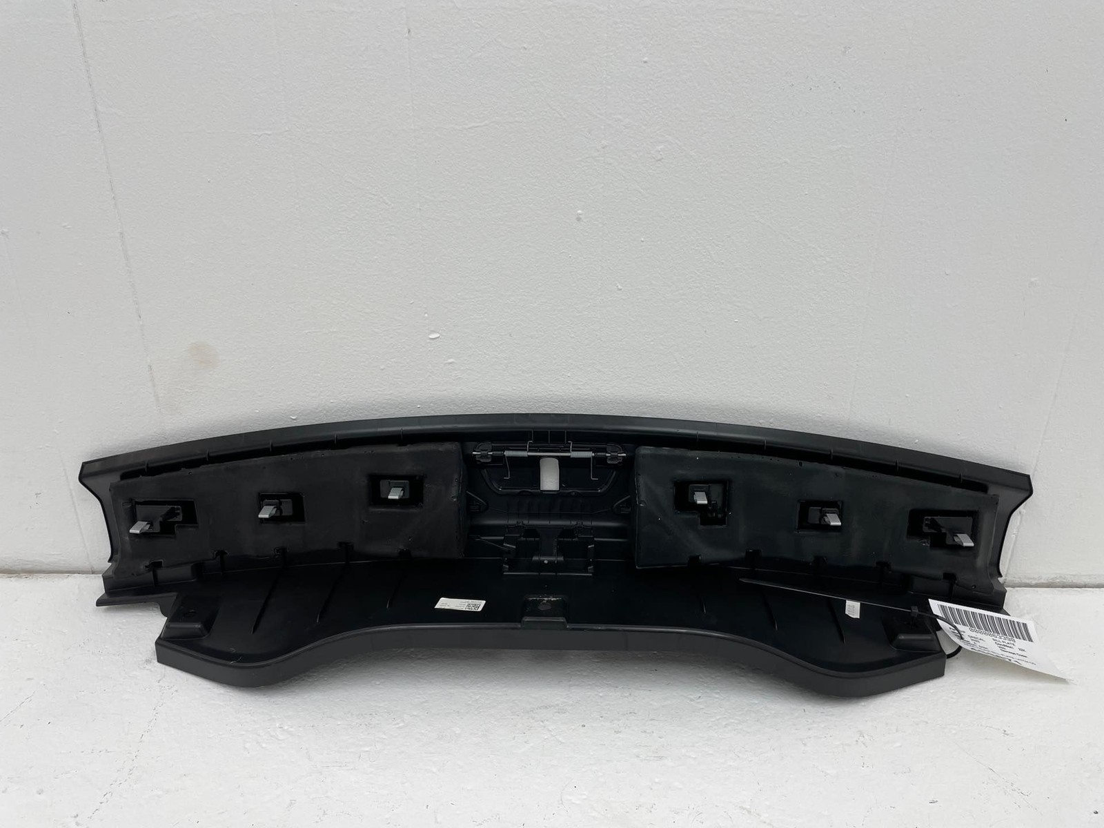 2023-2026 MASERATI GRECALE GT M182 REAR TRUNK SILL PLATE LATCH COVER TRIM PANEL