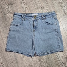 Levi Strauss Signature Women's Denim Shorts Light Wash - Size 12