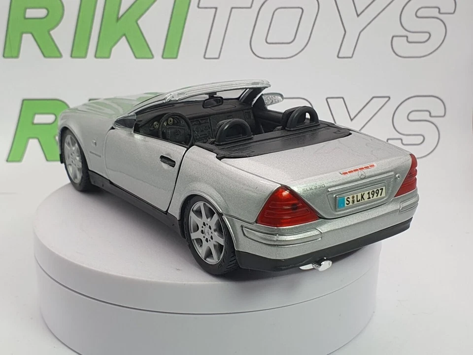 Mercedes Benz SLK 1a serie R 170 Maisto 1/24 Argento 1997 - Immagine 2 di 4