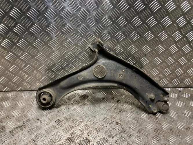 Triangle avant gauche HYUNDAI TUCSON 2 PHASE 1 54500D7000 - Photo 2/4