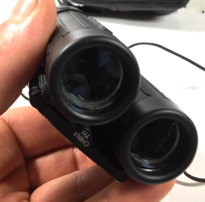 Tasco Binoculars 8x21 Model 165RB 367FT/1000YDS With Case (Broken Zipper) - Image 4 of 4