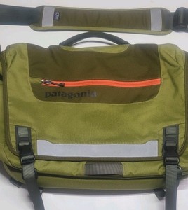 Patagonia Half Mass Messenger Bag | eBay