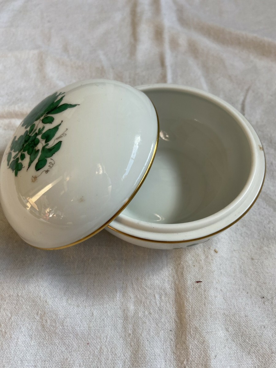 Vintage Antique Royal Vienna Augarten Wien Porcelain Box w Vintage Antique Royal Vienna Augarten Wien Porcelain Box w