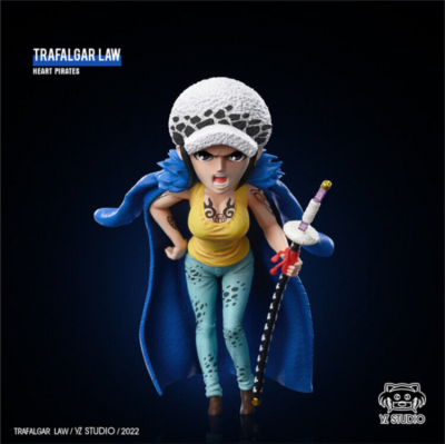Female Trafalgar Law Resin YZ Studio One Piece Collectibles 7.4cm
