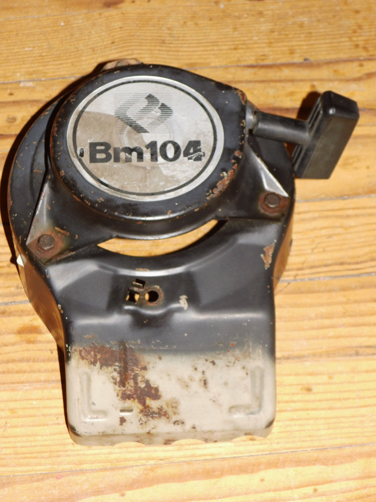 Lanceur moteur bernard tondeuse BM104 + volute Lanceur moteur bernard tondeuse BM104 + volute