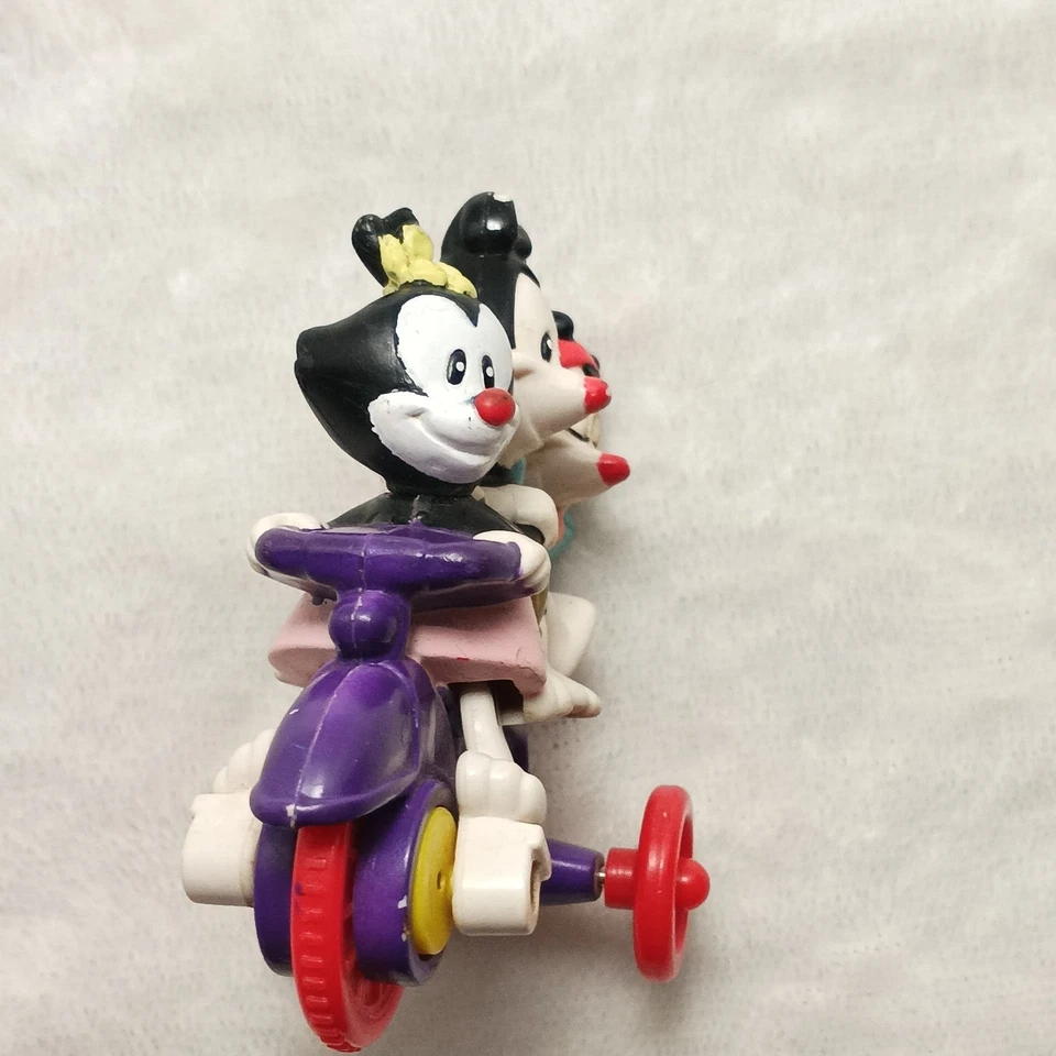 Bicicleta McDonald's Animaniacs 1993 construida para trío Yakko Wakko Dot Foto 4 de 4