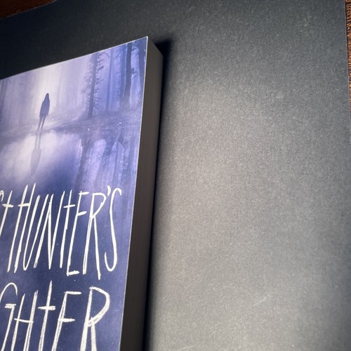Paperback Book Dan Poblocki Ghost Hunter’s Daughter Young Adult Novel Year 2020 - Picture 5 of 8