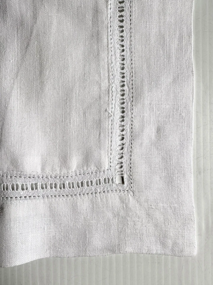 Med. Vtg Hemstitch Style Linen Decorative Throw Pillow Cover Flange, Rectangle - Image 4 of 4