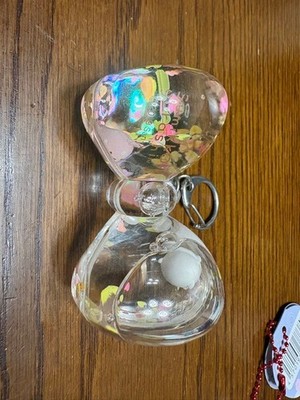 Sumikkogurashi Ribbon Oil Keychain  Clear Resin Heart Liquid, 2019 Vibe,