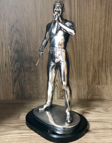 Queen Freddie Mercury Style Statue About 18x14x34cm / 1.2㎏ in 2005 Silver Dreams - Picture 17 of 20
